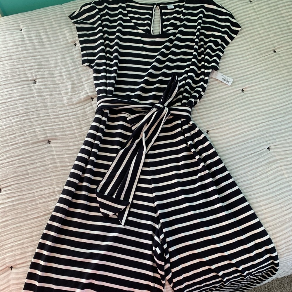 Old Navy Tie-Belt Dolman Sleeve Jumpsuit XL